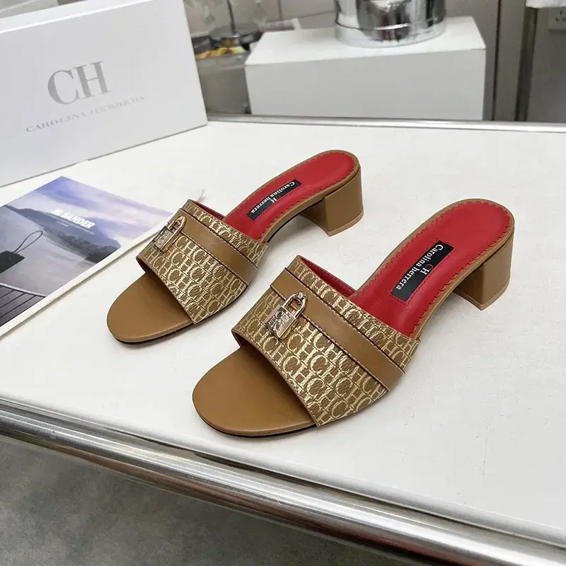 CH Women's Heeled Wearable Slippers Niche Classics Women's Office Slippers Letters Printed Designs Mature Style