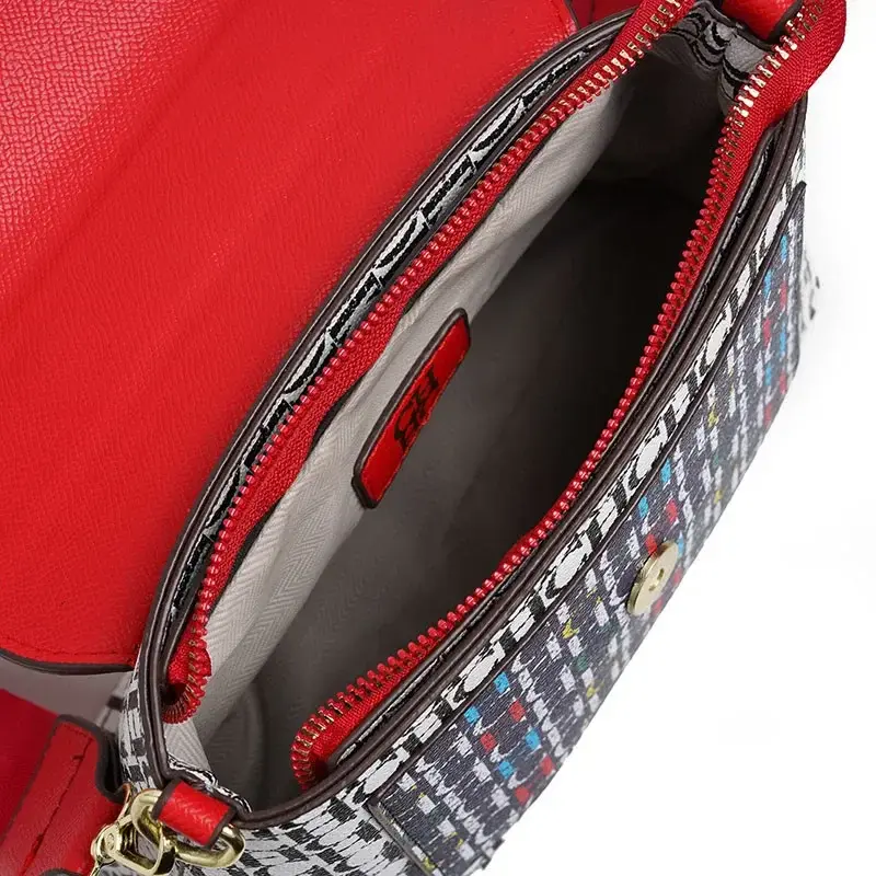 CH Niche Design Fashion Crossbody Bag Temperament Women's Shoulder Bag Alphabet Print Everyday Commute Classic Women's Tote