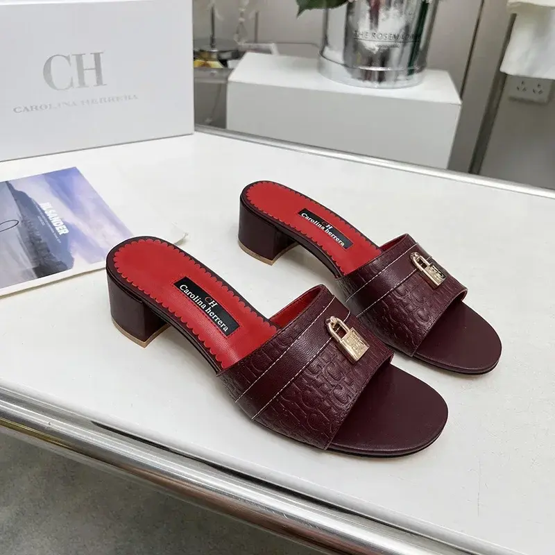CH Simple Slippers Monogram Print Design Stylish Solid Color Wearable Women's Niche Office Slippers Beach Flats
