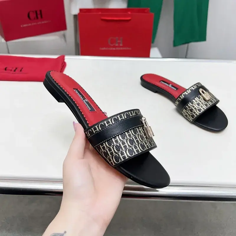 CH Minimalist Fashion Monogram Print Design Women's Office Slippers Versatile Women's Wearable Beach Slippers Flats