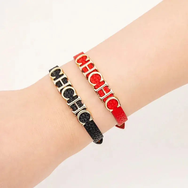 CH Women's Bracelet 2025 New Fashion Letters Retro Simple Leather Women's Bracelet Classic Hundred Accessories Hand Jewellery