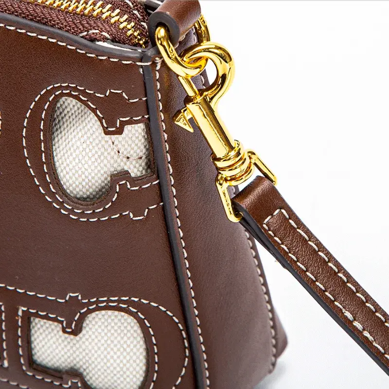 CH Temperament Crossbody Bag New High Quality Luxury Brand Designer Simple Atmosphere Hollow Design Women's Shoulder Beach Bag