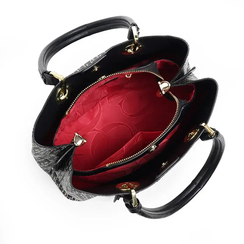 CH High Quality Letter Print Design Pendant Accessories Crossbody Women's Shoulder Bag Premium Large-capacity Women's Tote