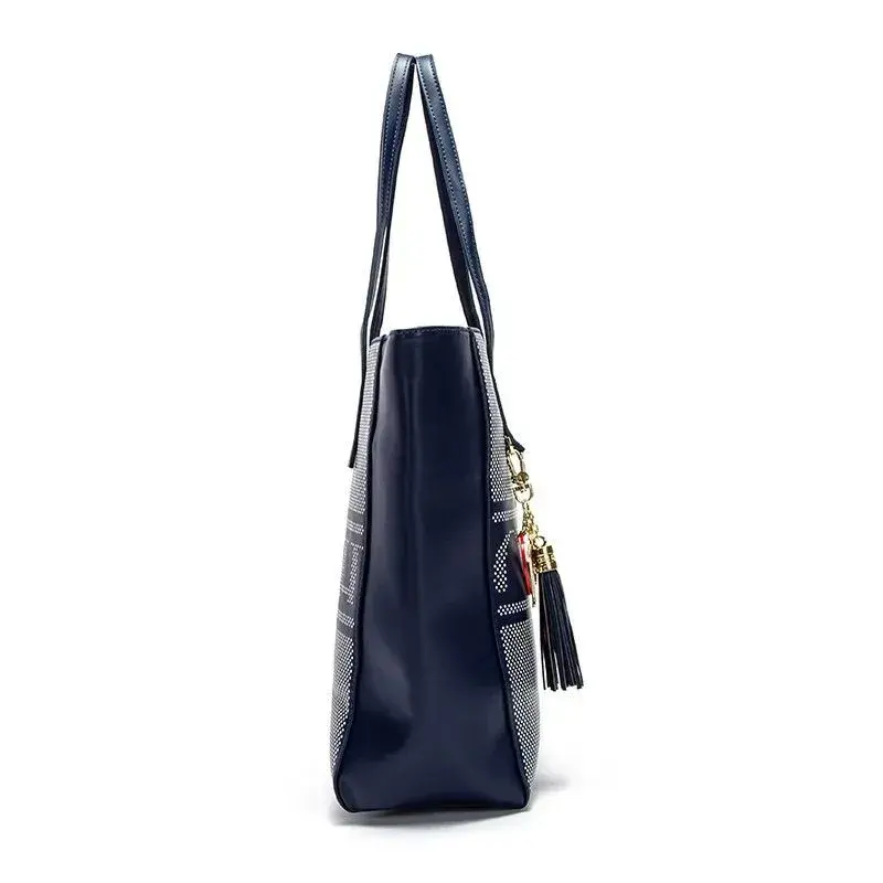 CH Large Ladies Shopping Tote Bag Multifunctional Business Shoulder Bag Fashion Design Model Large Capacity Ladies Handbag