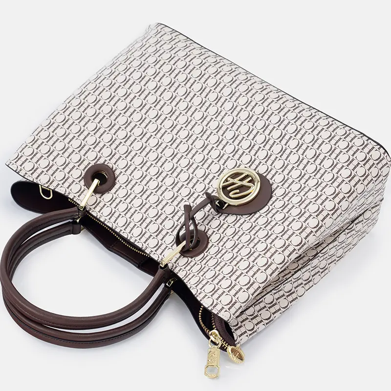 CH Fashion Luxury Large Capacity Women's Handbag Send Pendant High Quality Material Women's Tote Bag Ladies Must Have