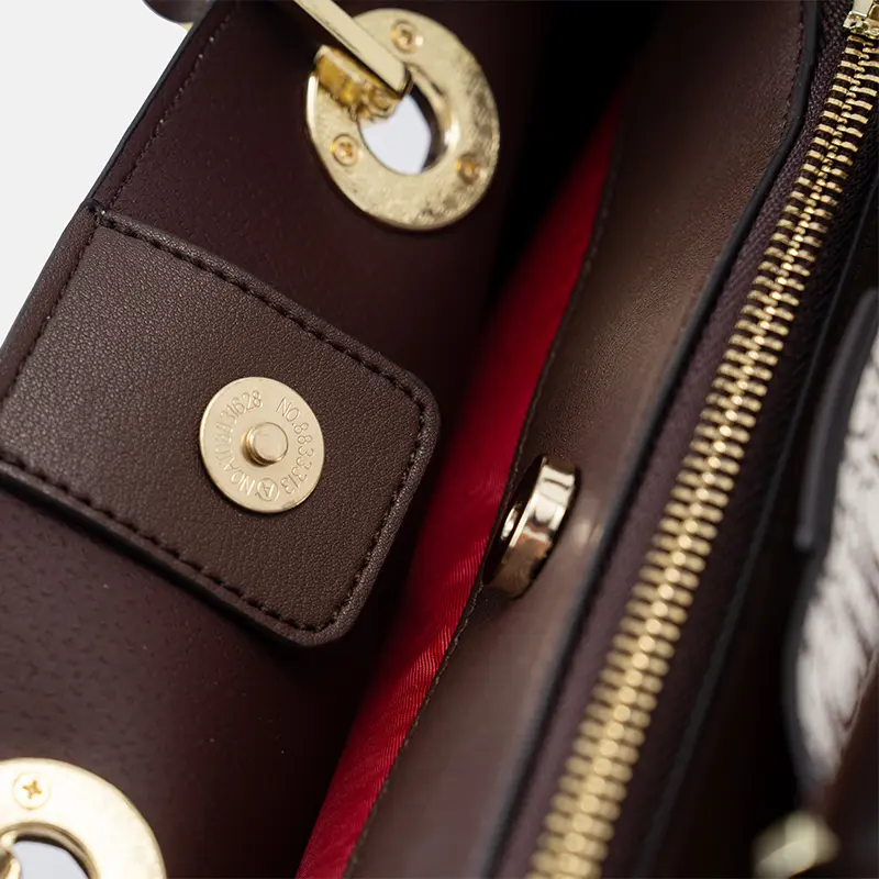 CH Fashion Luxury Large Capacity Women's Handbag Send Pendant High Quality Material Women's Tote Bag Ladies Must Have