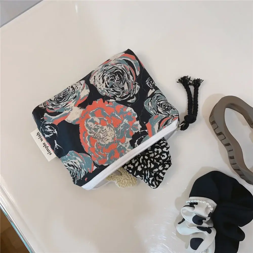 Cute Wallet Women Cotton Key Coin Purse Mini Coin Pouch Girls Floral Print Lipstick Sanitary Napkin Organizer Zipper Canvas Bags