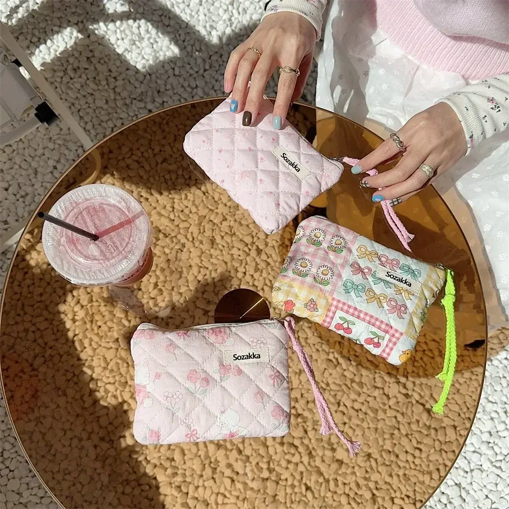 Cartoon Flower Square Cosmetic Bag Women Portable Earphones Lipstick Sanitary Napkins Storage Pouch Small Makeup Zipper Bags