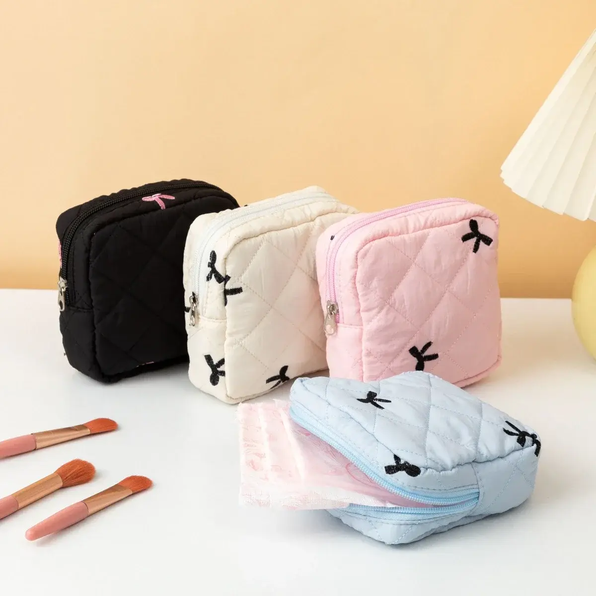 Cute Bow Pattern Makeup Bag Cosmetic Bags Sanitary Napkin Storage Organizer Pouch Gift for Women's Travel Small Clutch Bag