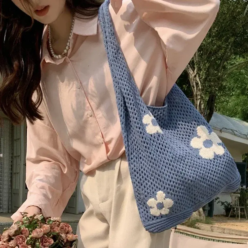 New Simple Retro Shoulder Bag Handbag for Women Fashion Sweet Flower Hollow Tote Bag Large Capacity Ladies Shopping Bag
