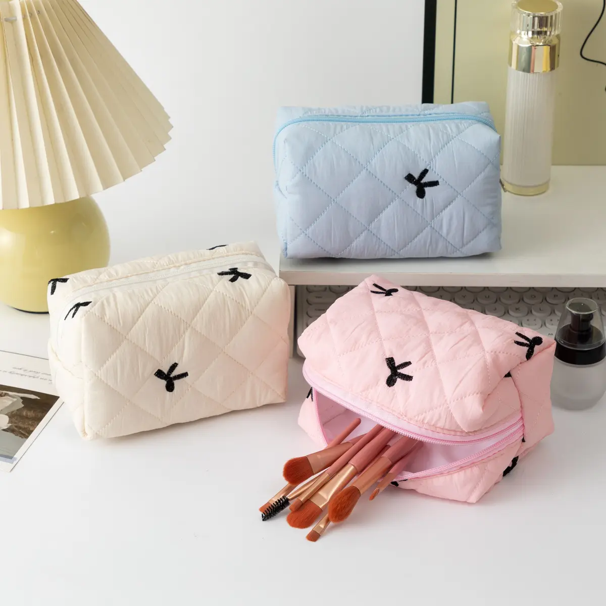 Fashion Bow Floral Makeup Bag Large Capacity Portable Cosmetic Storage Bag Cotton Makeup Wash Bag Cosmetic Organizer Pouch