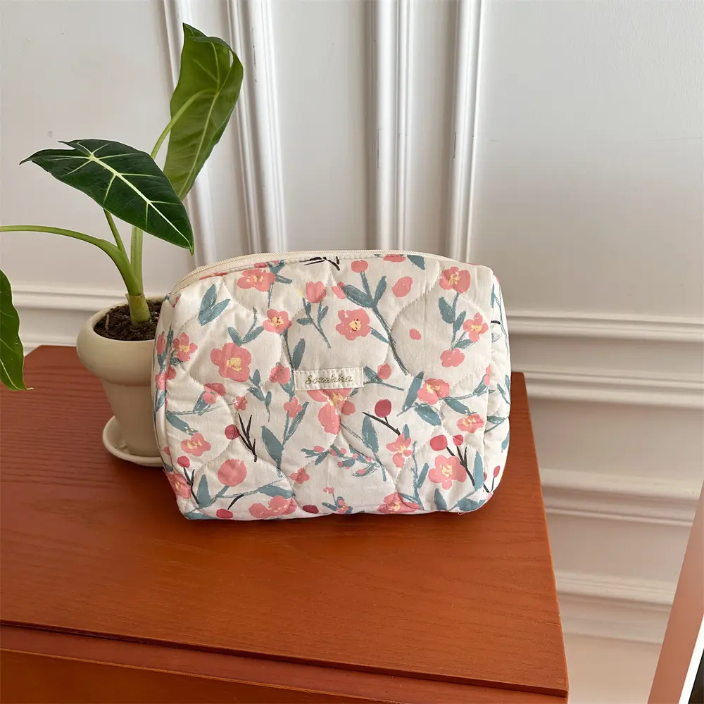 Fashion Vintage Flower Women Makeup Bag Cotton Cosmetic Storage Bag Portable Female Travel Organizer Zipper Clutch Bag
