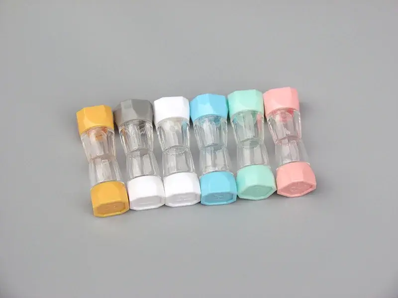 1Pcs Small Cute Portable Contact Lens Travel Eyewear Eye Contact Lenses Case Bag Box Multicolor Lens Container Holder