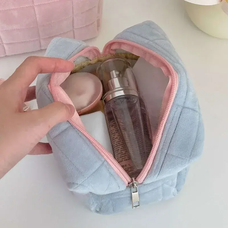 Zipper Large Solid Color Cosmetic Bag Cute Plush Makeup Bag for Women Travel Make Up Toiletry Bag Washing Pouch Plush Pen Pouch