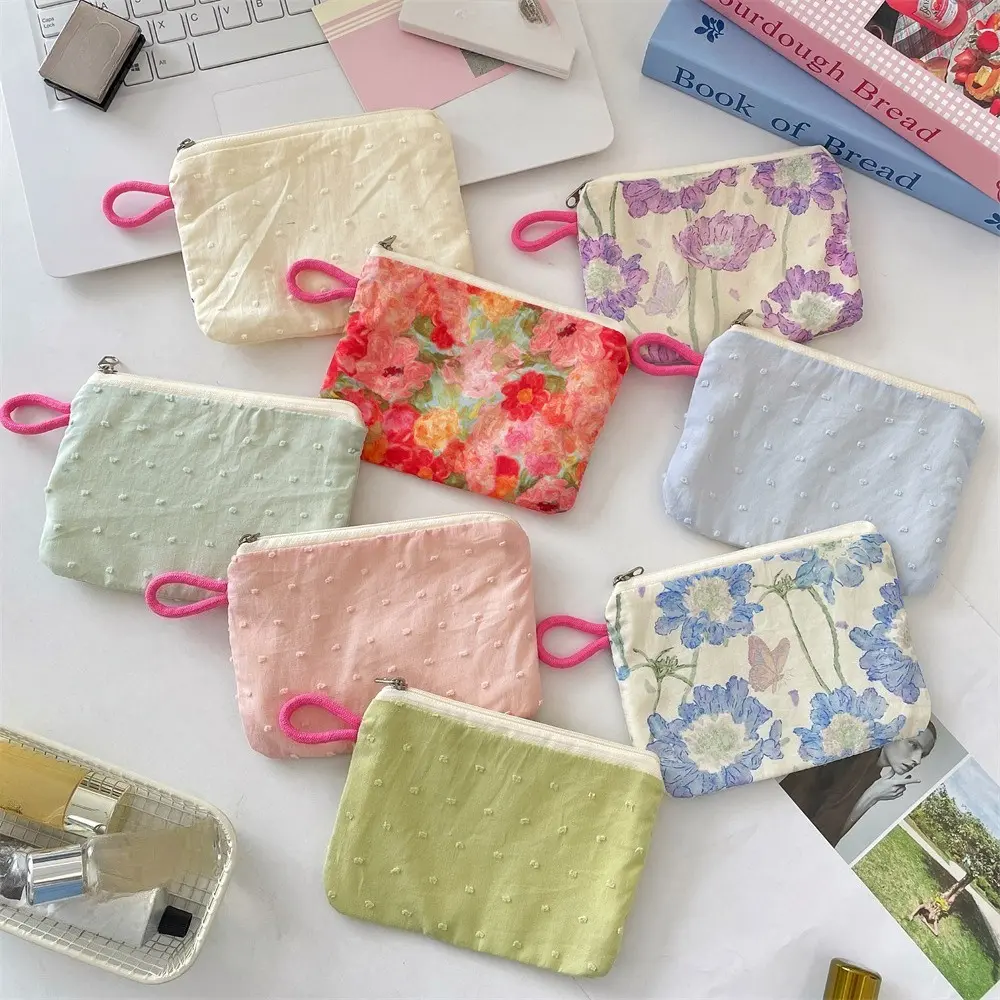 Cute Flower Cosmetic Bag Travel Small Lipstick Earphone Key Storage Pouch Women Cosmetic Organizer Makeup Bags Wallet Pouch