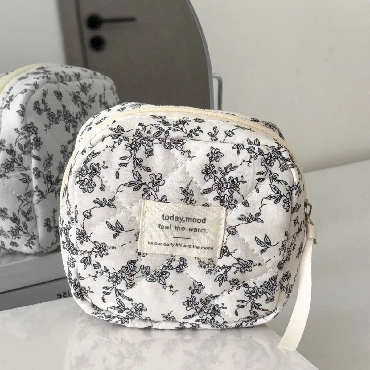 Black Flower Square Cosmetic Bag Women Portable Earphones Lipstick Sanitary Napkins Storage Pouch Small Makeup Zipper Bags
