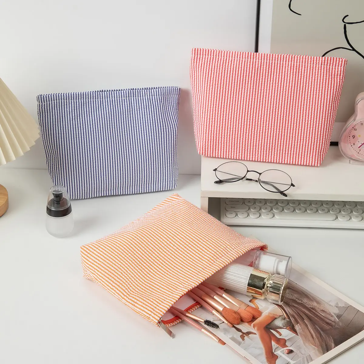 Striped Travel Cosmetic Bag Portable Makeup Storage Bag Purses Women Large Capacity Zipper Make Up Organizer Storage Clutch