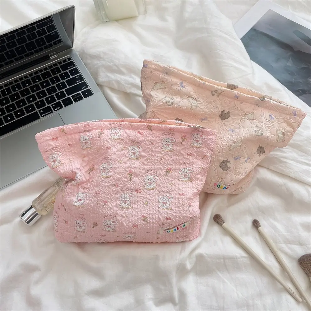 Large Capacity Travel Makeup Bag Cute Cartoon Flowers Cosmetic Organizer for Women Portable Pouch