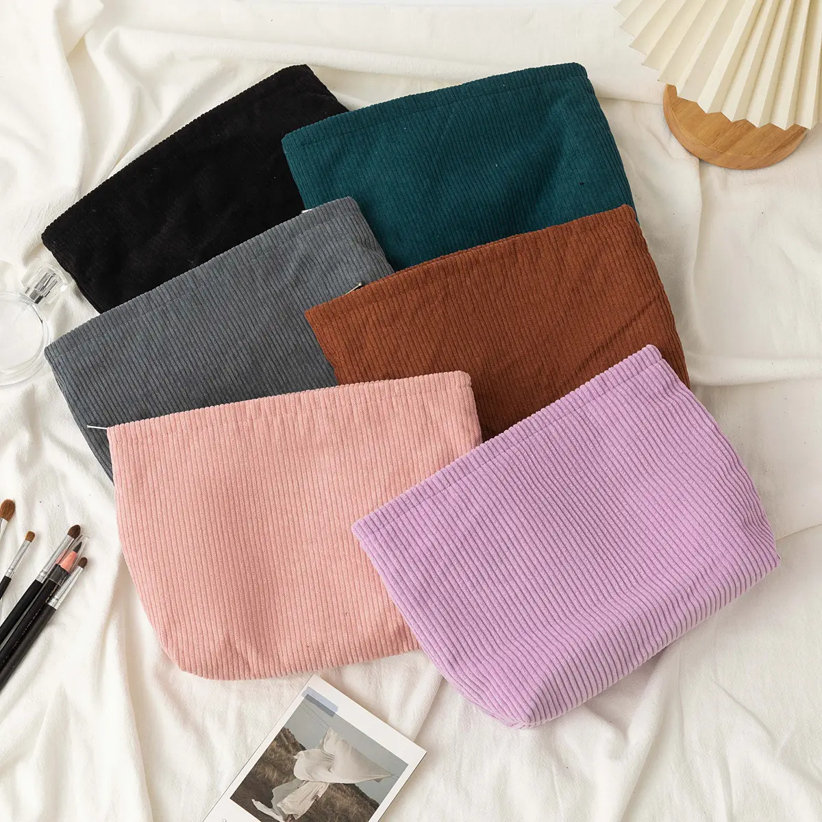 Cosmetic Bag Women Makeup Case Organizer Korean Solid Color Cosmetic Pouch Travel Toiletry Bag Corduroy Canvas Beauty Case
