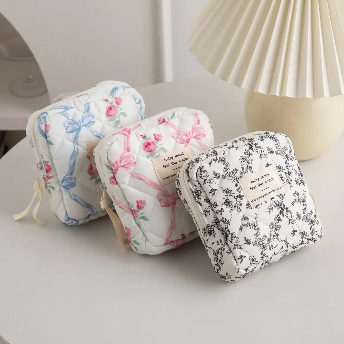 Mini Cute Square Cosmetic Bag Women Portable Earphones Lipstick Sanitary Napkins Storage Pouch Small Makeup Zipper Bags