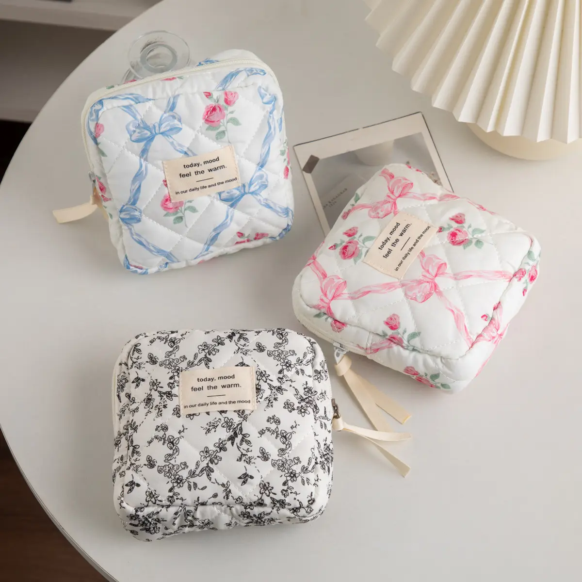 Mini Cute Square Cosmetic Bag Women Portable Earphones Lipstick Sanitary Napkins Storage Pouch Small Makeup Zipper Bags