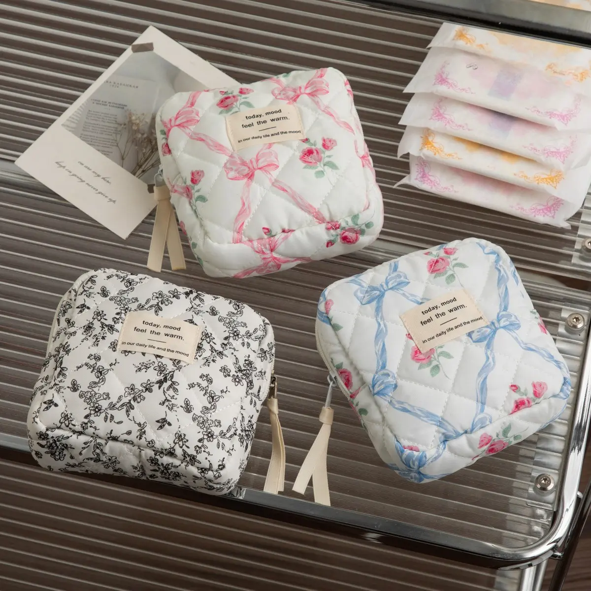 Mini Cute Square Cosmetic Bag Women Portable Earphones Lipstick Sanitary Napkins Storage Pouch Small Makeup Zipper Bags