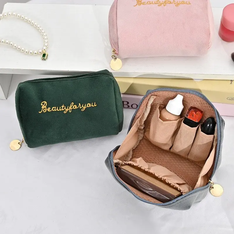 Cute Plush Makeup Bag for Women Portable Travel Small Cosmetic Bags Solid Color Zipper Toiletry Bag Washing Pouch Storage Bags