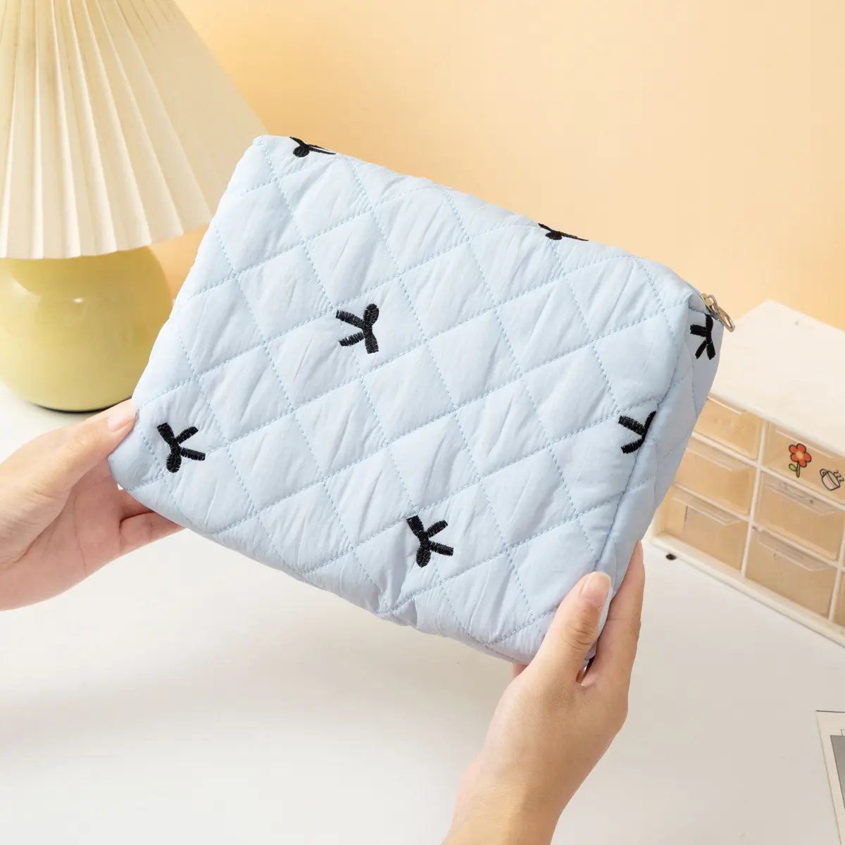 Cute Bow Makeup Bag Women Zipper Cosmetic Organizer Handbag Box Shape Portable Toiletry Case for Girls Large Travel Cosmetic Bag