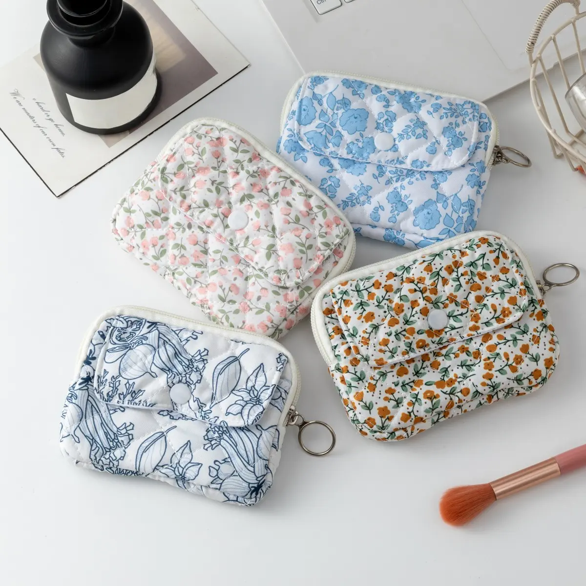 Coin Purse Cute Pouch Women Wallet Kawaii Key Storage Bag Floral Credit Card Earphone Child Candy Zipper Bag Gift Makeup Bags