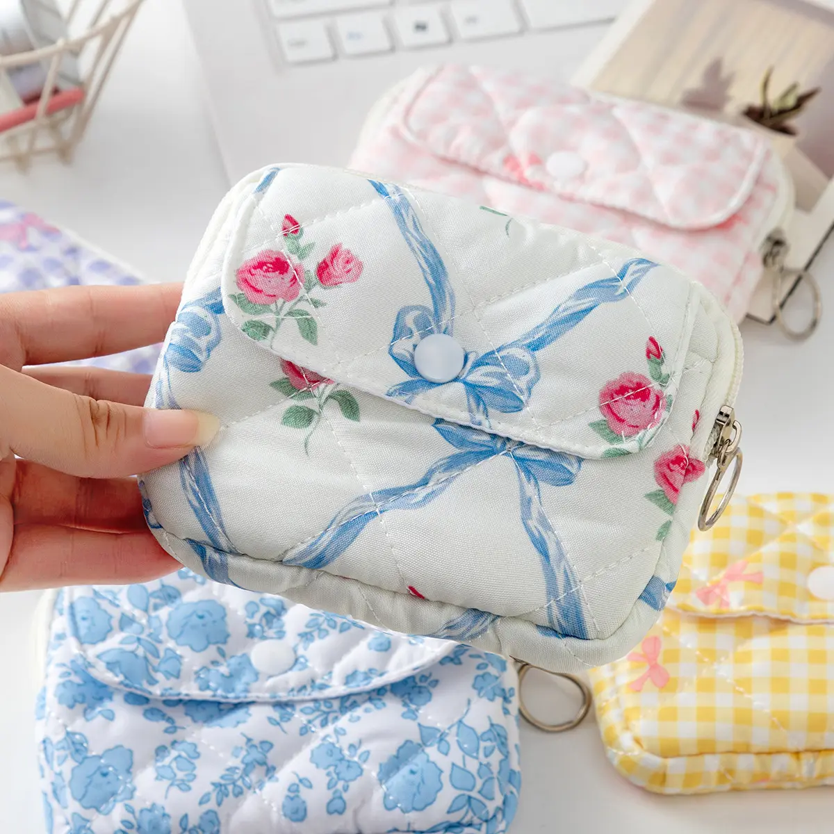 Coin Purse Cute Pouch Women Wallet Kawaii Key Storage Bag Floral Credit Card Earphone Child Candy Zipper Bag Gift Makeup Bags
