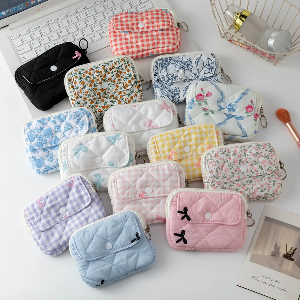 Coin Purse Cute Pouch Women Wallet Kawaii Key Storage Bag Floral Credit Card Earphone Child Candy Zipper Bag Gift Makeup Bags