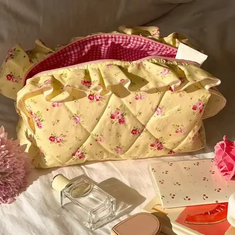 Retro Casual Fashion Korean Cosmetic Bag Pillow Pencil Bag Girls Stationery Pouch Large Capacity Travel Floral Makeup Bag