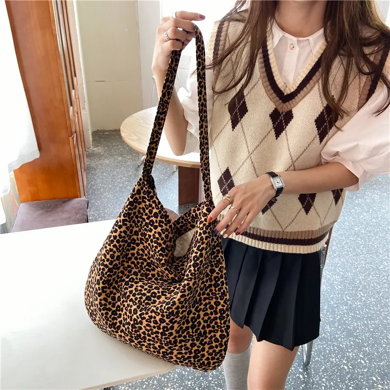 Fashion Printed Crossbody Bag Leopard Print Shoulder Bag Shopping Bags Handbags Simple Large Capacity Canvas Tote Bags for Women