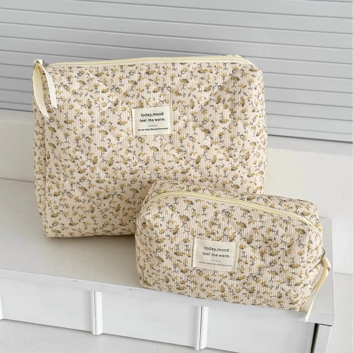 Retro corduroy Floral cosmetic bags for women Large Capacity makeup bag travel organizer
