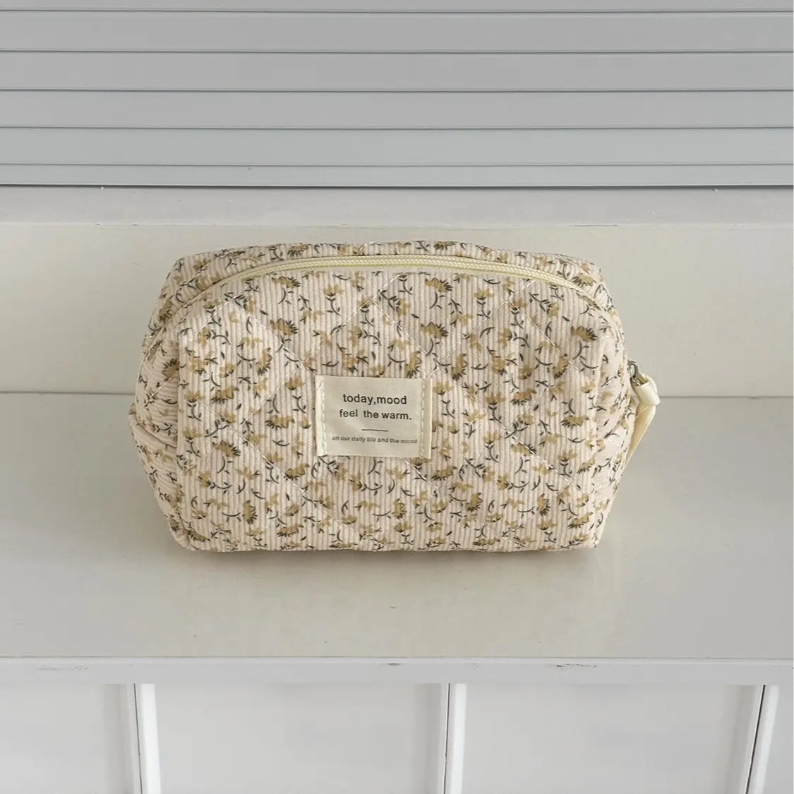 Retro corduroy Floral cosmetic bags for women Large Capacity makeup bag travel organizer