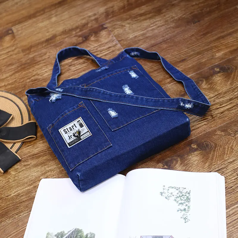 New Fashion Women Denim Shoulder Bag Cowgirl Handbag Female Shopping bag Lady Ripped Jeans Design School Books Bag Casual Totes