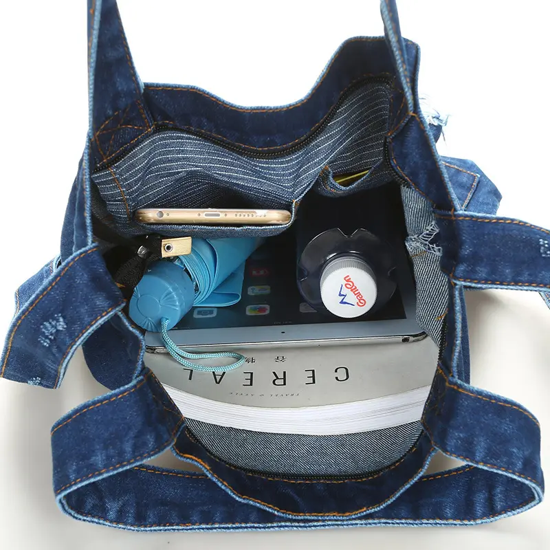 New Fashion Women Denim Shoulder Bag Cowgirl Handbag Female Shopping bag Lady Ripped Jeans Design School Books Bag Casual Totes