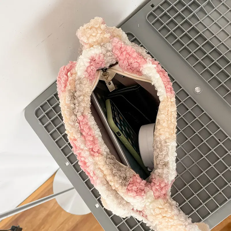 Women Small Plush Shoulder Bag Ladies Checked Plaid Crossbody Bag Casual Cute Messenger Bags Girls Zipper Purse Lamb Like Tote