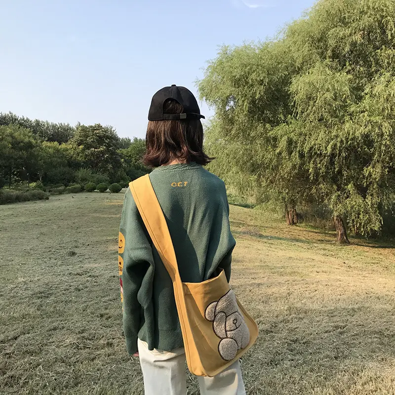 Women Canvas Shoulder Bag Both Side Embroidery Cute Bear Pattern Crossbody Messenger Bags Cloth Books Bag For College Girls