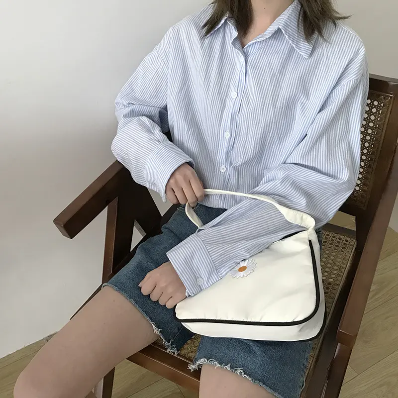Women Small Canvas Handbag Daisy Embroidery Little Tote Fashion Underarm Bag Zipper Half Moon Design Cloth Purse Makeup Bags