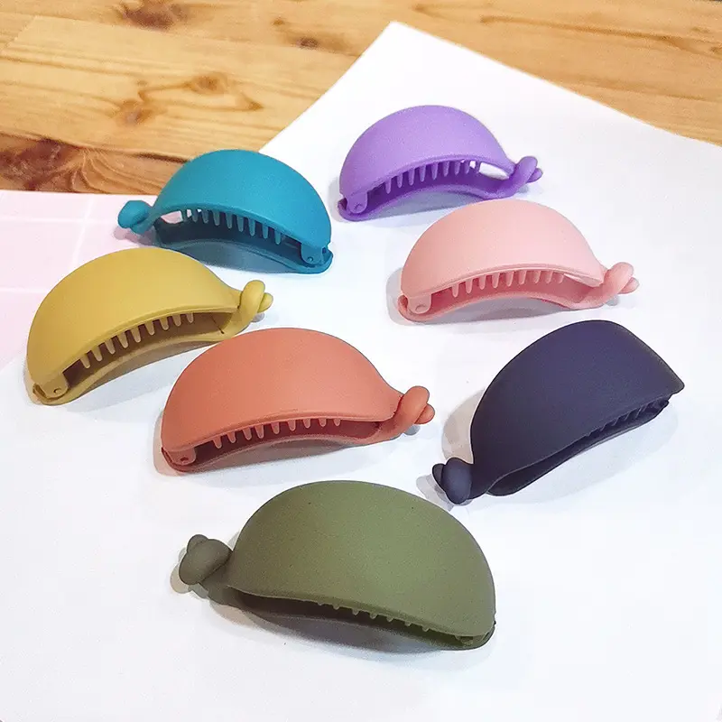 Korean Frosted Hair Claws All-Match Curve Solid Color Headwear Women Girls Cute Ponytail Holder Banana Shape Clamps Accessories