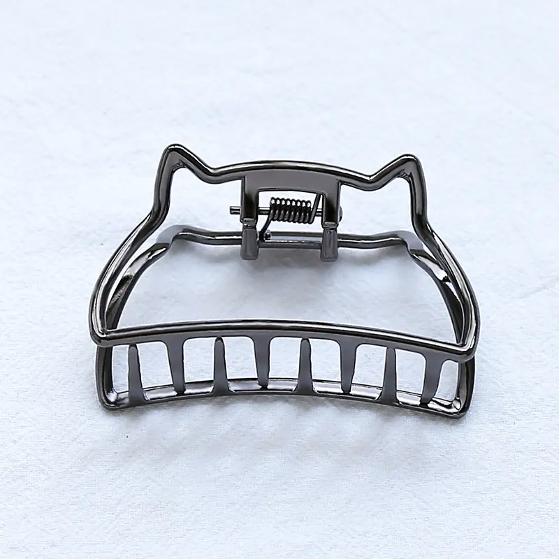 Women Girls Cute Cat Ears Hair Claw Geometric Metal Alloy Solid Color Korean Styling Hairdressing Tool Hairpin Hair Accessories