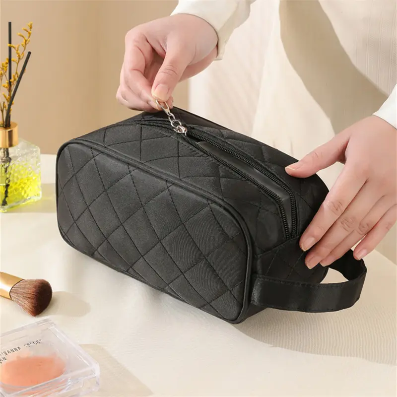 Large Capacity Zipper Women's Makeup Bag Waterproof Nylon Travel Cosmetic Organizer Case for Girls Toiletry Storage Bags Pouch