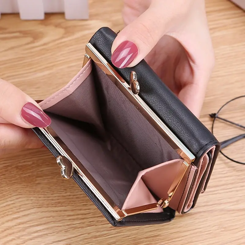 Short Love-Heart Pattern Women's Wallet Tri-Fold Card Holder Fashion Hasp Money Bag Solid Color Coin Purse Ladies Small Clutch