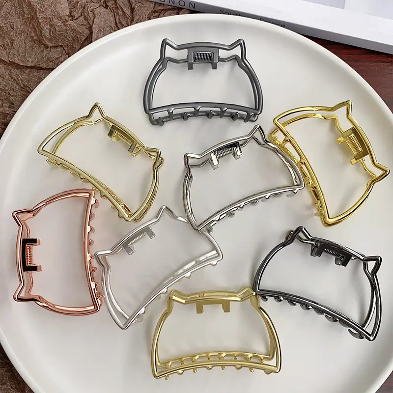 Vintage Metal Geometric Hair Claw Cute Cat Ears Clamps Korean Women Girls Hair Styling Tools Solid Color Hairpin Accessories