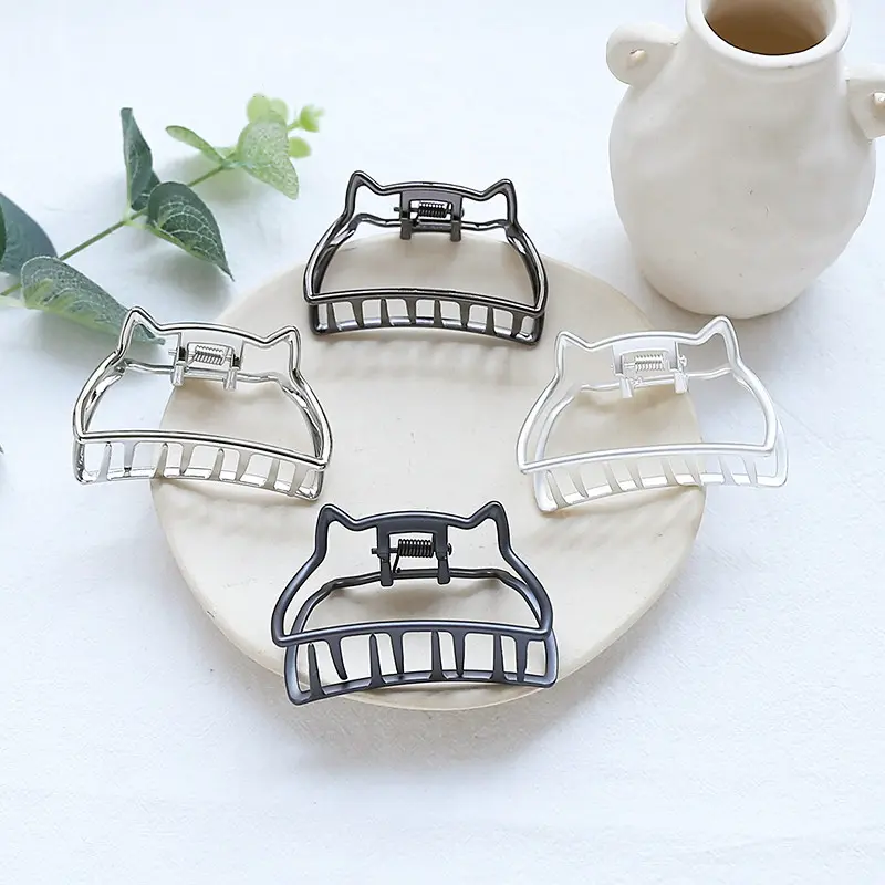 Vintage Metal Geometric Hair Claw Cute Cat Ears Clamps Korean Women Girls Hair Styling Tools Solid Color Hairpin Accessories