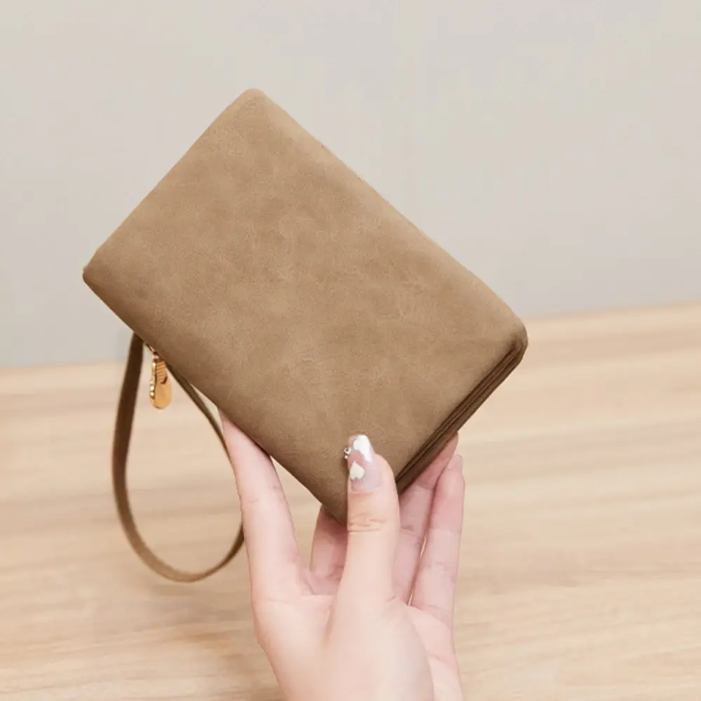 Retro foldingzipper wallet high-quality PUleather portablemultifunctional women's walletfashionable withID card window wrist bag