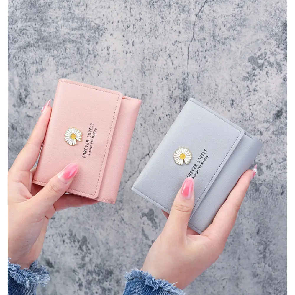 Women Wallets Daisy Pattern Three-fold Leather Wallet Multi-slot Holder Short Small Coin Purse Luxury Designer Wallet Money Bag