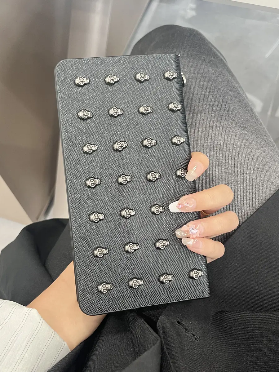 Women's Skull Head Black Handheld Long Wallet, Gothic Credit Card Clip Mobile Wallet, with Wrist Strap