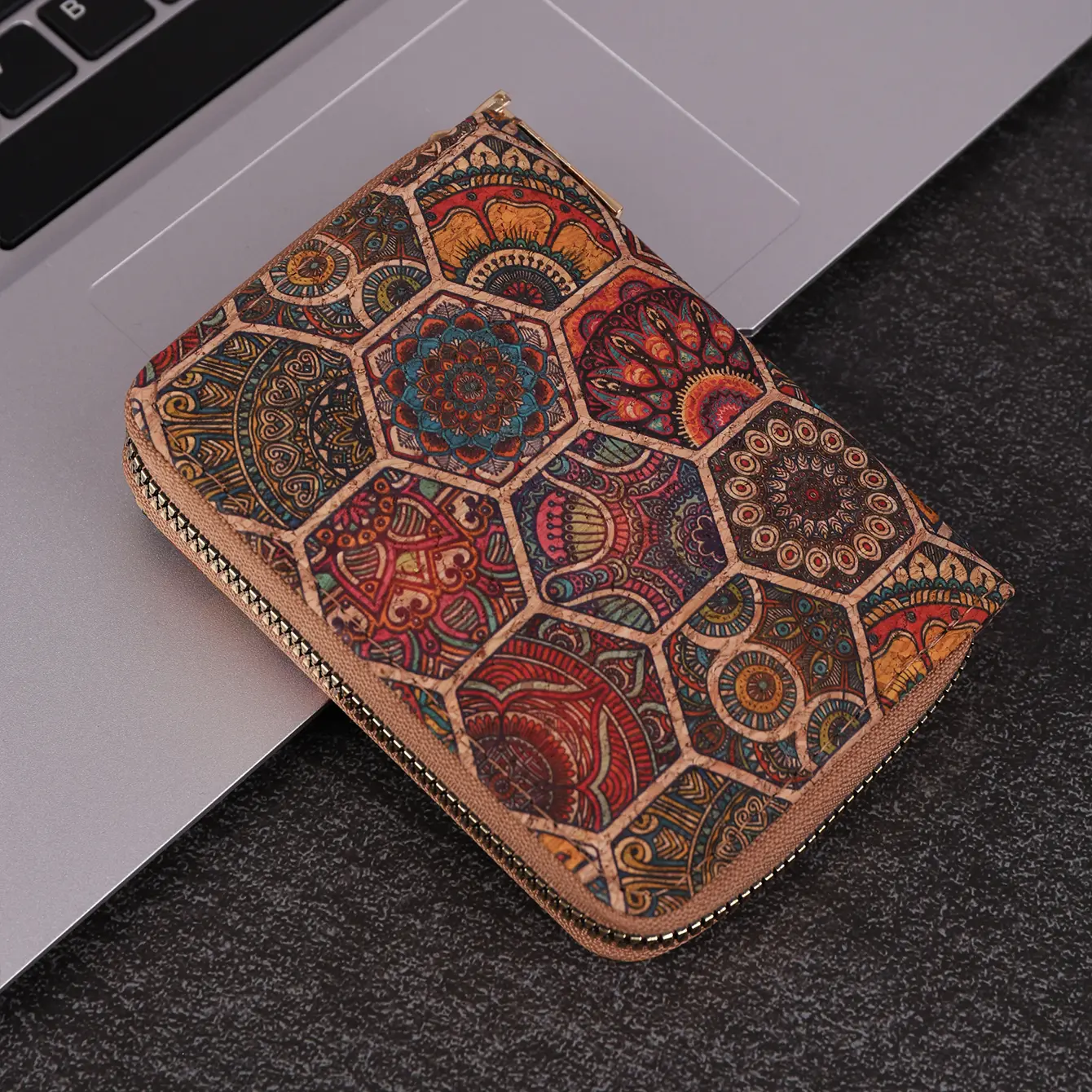 Fashionable Retro Short Wallet, Multifunctional And Versatile Card Holder, Ready To Go Out And Grab The Bag Together